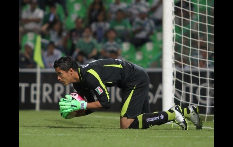 El portero Alfredo Talavera Talavera destacó la importancia de no dejar escapar puntos la próxima semana. MEXSPORT  /