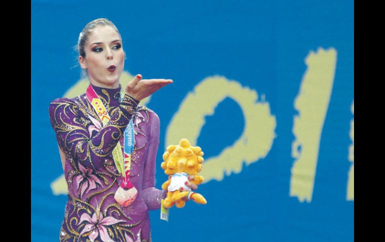 La tapatía Cynthia Valdez lanza un beso al público que la apoyó durante los días de competencias. NTX  /