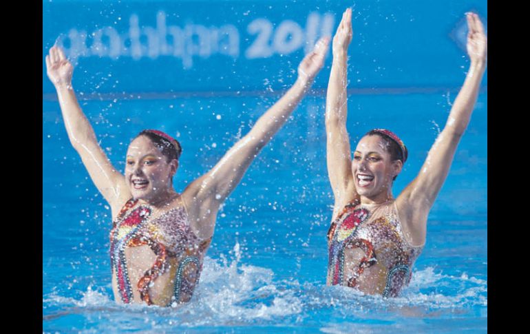 Blanca Delgado y Nuria Diosdado durante su ejecución de ayer. MEXSPORT  /