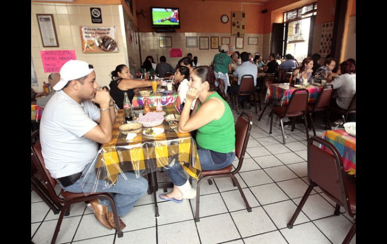 Los restaurantes de los Centros Históricos son los más concurridos por los turistas.  /