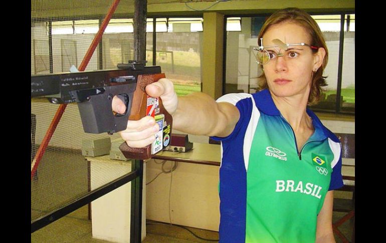 Ana Luiza Mello brindó otro oro a su país; México se queda lejos. ARCHIVO  /