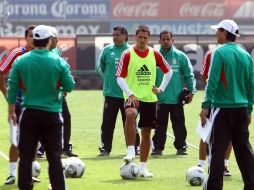 Javier Hernández durante un entrenamiento de la Selección Mexicana. MEXSPORT  /