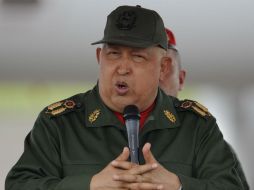 Chávez ha acusado reiteradamente a EU y la OTAN de querer derrocar a Gadhafi para hacerse con los recursos naturales del país. AFP  /