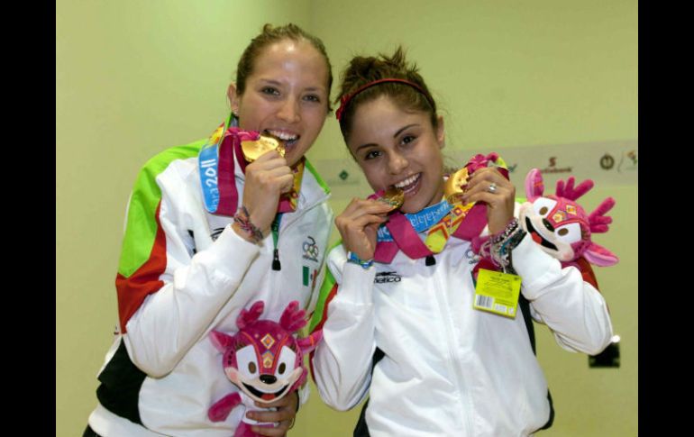 Las mexicanas Paola Longoria y Samantha Salas se colgaron el oro hoy. NTX  /