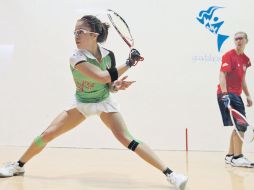 Paola Longoria durante la final individual ante la estadounidense Rhonda Rajsich.  /