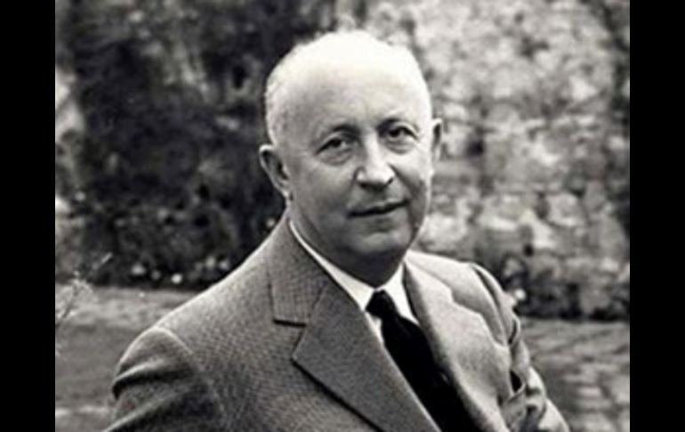 El diseñador nació el 21 de enero de 1905, en Graville, Francia, y falleció el 24 de octubre de 1957. ESPECIAL  /