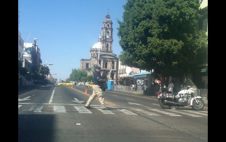 La realización del maratón en la Zona Centro genera descontrol y tráfico. MEXSPORT  /