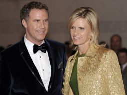 El actor y comediante Will Ferrell con su esposa Viveca Paulin, arribando al Centro Kennedy. REUTERS  /