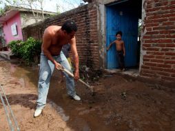 La prioridad es abastecer de agua a las comunidades que aún permanecen anegadas.  /