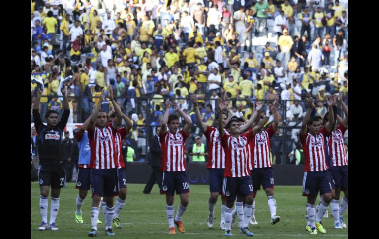 En triunfo de Chivas ante América no dejó lesionados en el ''Rebaño Sagrado''. NOTIMEX  /