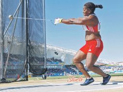 La cubana Yipsi Moreno se dispone a lanzar el martillo, prueba en la que ganó el oro e impuso récord panamericano. REUTERS  /