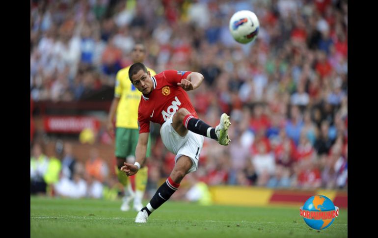 El jugador mexicano consiguió 20 goles y ayudó al United a llegar a la final de la Champions y ganar la Premier. EFE  /