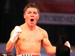 Uno de los mexicanos que ostenta corona de la OMB es Jorge 'Travieso' Arce, en supergallo. MEXSPORT  /