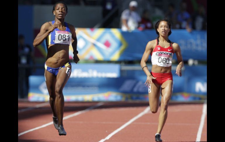 La colombiana González terminó segunda con 52.67. AP  /