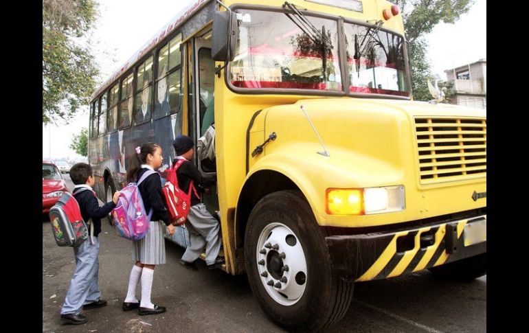 Pretenden que el transporte escolar se convierta en una política pública estratégica para mejorar la movilidad de la metrópoli.  /