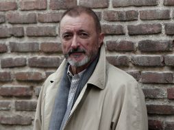 Pérez-Reverte señala que esta serie intenta asomar al lector a un siglo muy importante. NTX  /