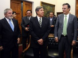 El jefe de gobierno del DF, Marcelo Ebrard, dijo que las Fuerzas Armadas no deben ser una política para luchar contra el narco. EFE  /