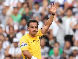 Jorge Isaac Rojas arbitro central, durante el partido de Monterrey-Cruz Azul del Apertura 2011. MEXSPORT  /