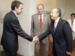 Este viernes el Presidente Felipe Calderón sostuvo una reunión con  el presidente español José Luis Rodríguez Zapatero. EFE  /