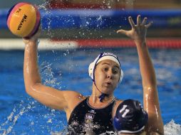 Melissa Seidenmann, de Estados Unidos, domina la pelota. AP  /