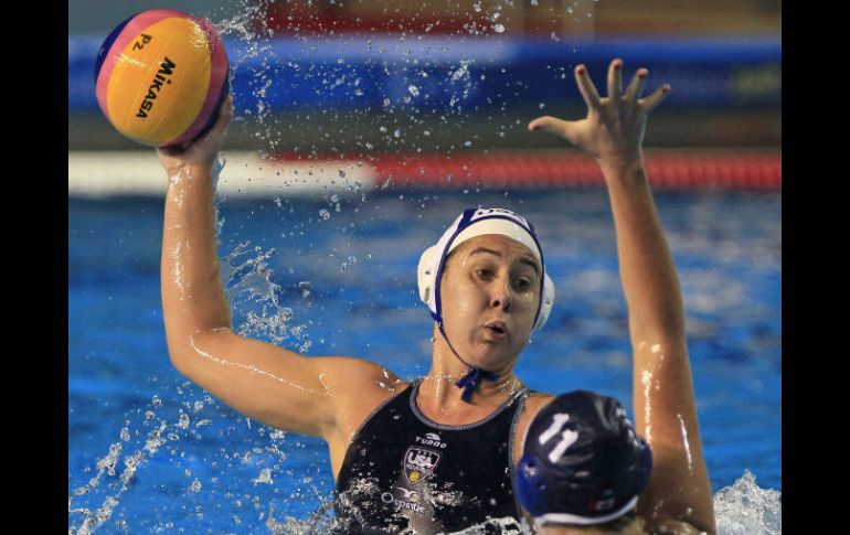 Melissa Seidenmann, de Estados Unidos, domina la pelota. AP  /