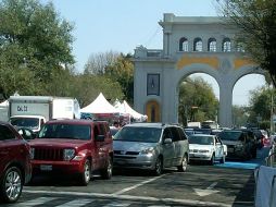 Minutos después de las 13:00 horas los autos comenzaron a circular sobre la arteria.  /