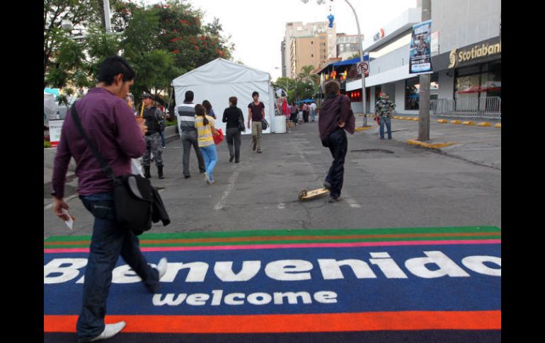 Los habitantes de la zona manifiestan su rechazo a los cierres de calles que promueve el Ayuntamiento. ARCHIVO  /