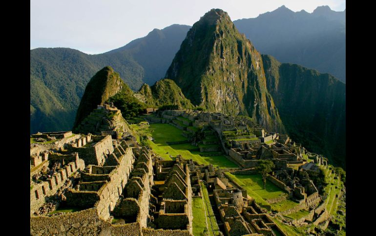 La obra literaria narra una aventura mágica por Machu Picchu guiada por un conocedor de los secretos de energía cósmica. ESPECIAL  /