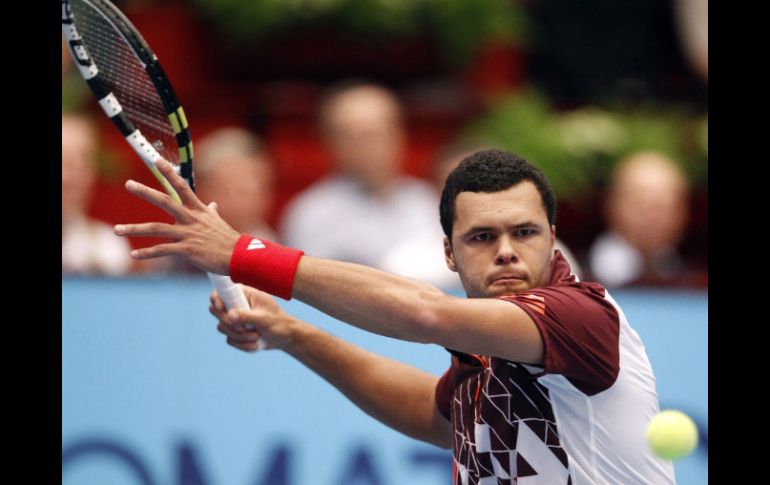 Tsonga cumplió al llegar como máximo favorito a la final del torneo de tenis en Austria. EFE  /