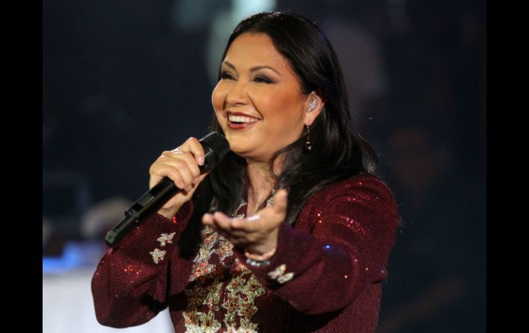 Ana Gabriel termina su gira en el Palenque de las Fiestas de Octubre.  /