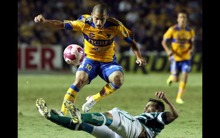 Con este triunfo, Tigres se pone a un paso de la Liguilla. MEXSPORT  /