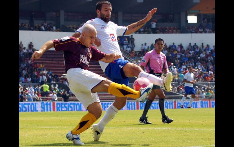 El Cruz Azul aseguró esta tarde su pase a la 'fiesta grande' del futbol mexicano. AFP  /