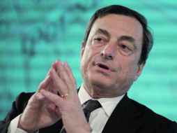 Mario Draghi es señalado como uno de los artífices del ocultamiento de información del Gobierno de Grecia. ESPECIAL  /