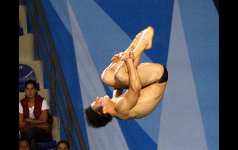 El Soldado de Infantería Yahel Castillo Huerta se ganó el oro en la plataforma de tres metros.  /