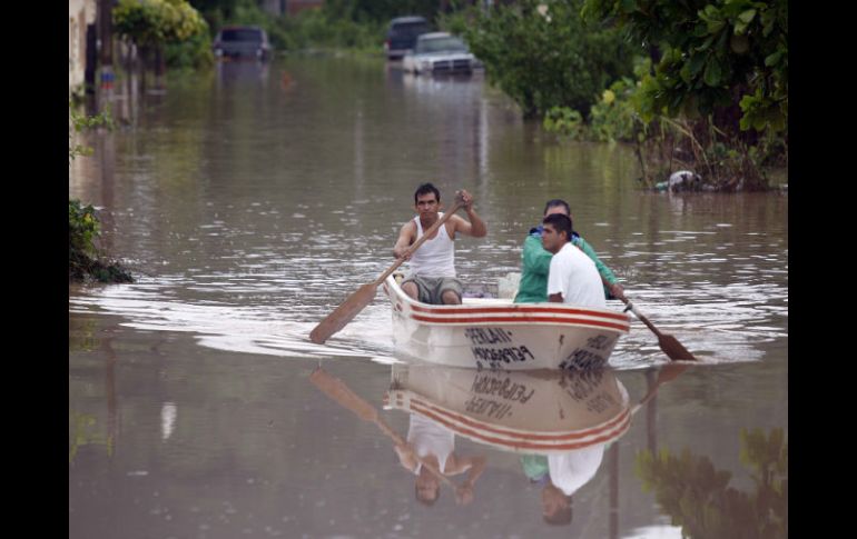 Las inundaciones y otros fenómenos modifican el modo de vivir del ser humano. ARCHIVO  /