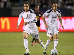 Beckham (i) y Donovan en el partido ante los Red Bulls de Nueva York. AFP  /