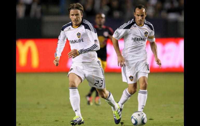 Beckham (i) y Donovan en el partido ante los Red Bulls de Nueva York. AFP  /