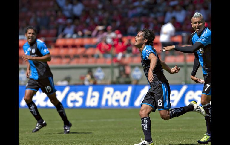 Los Gallos Blancos quieren amarrar la primera Liguilla en su trayectoria. MEXSPORT  /