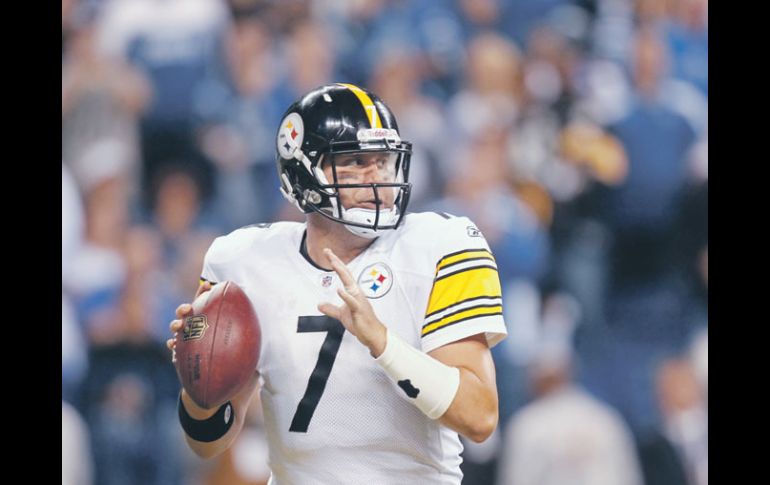 Ben Roethlisberger lanzó para un pase de anotación en el último partido que enfrentó a los Cuervos. AP  /