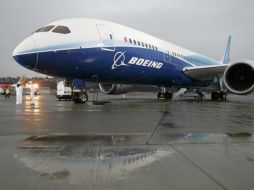 El Dreamliner 787 es un revolucionario avión ligero construido principalmente de compuestos de carbono que ahorra combustible. ARCHIVO  /