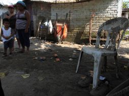 Las aguas alcanzaron grandes alturas a raíz del huracán, arrastrando con ellas las pertenencias de los habitantes de Cihuatlán  /