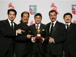 El álbum con el cual ganaron su grammy está lleno de temas con diferentes artistas invitados. AFP  /