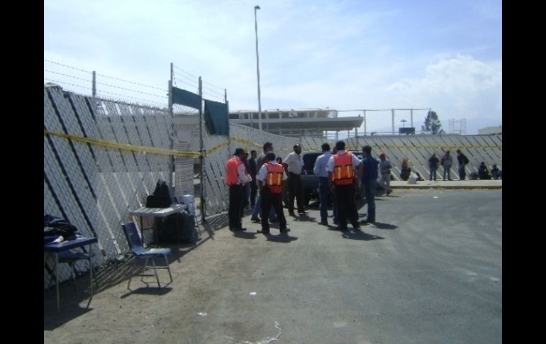 Las obras se hallaban justo en la entrada principal del puerto aéreo tapatío.  /