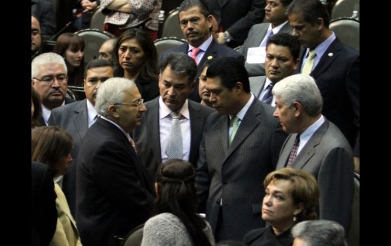 En la Cámara de Diputados se guardó un minuto de silencio tras conocer la noticia del deceso de Blake Mora y otros siete. NOTIMEX  /