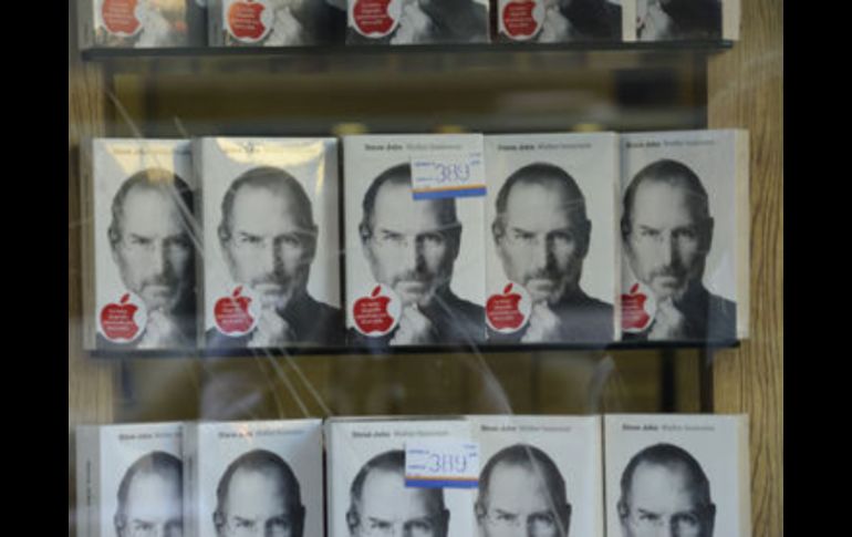 'La biografía de Steve Jobs', el libro más vendido de no ficción se encuentra a la venta en las librerías de México  /