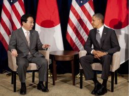 Barack Obama se reúne con el primer ministro de Japón, Yoshihiko Noda en la cumbre del Foro de Cooperación de Asia-Pacífico. EFE  /