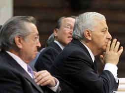 Javier Salazar y Emilio Chuayffet momentos antes de que se decretara un receso en la Cámara de Diputados. NTX  /