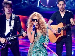 Paulina Rubio presentó su nuevo sencillo ''Me gustas tanto''. IMAGEN TOMADA DE TWITTER @LaVozMexico  /