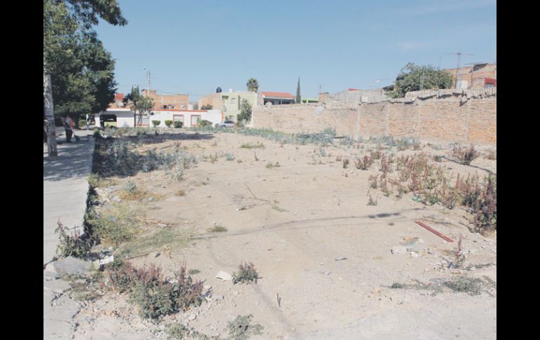 Entre los proyectos autorizados por Obras Públicas está una gasolinera en la calle Medrano, en Tetlán (foto).  /