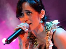 Julieta Venegas afirma que le seduce la idea de producir un nuevo disco, luego del éxito de su más reciente material. NOTIMEX  /